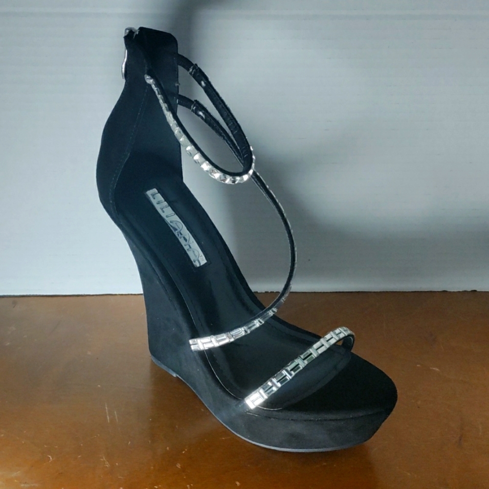 Black Liliana Wedge Heels